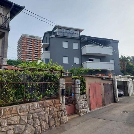 Apartments Skoljka غييكا المظهر الخارجي الصورة