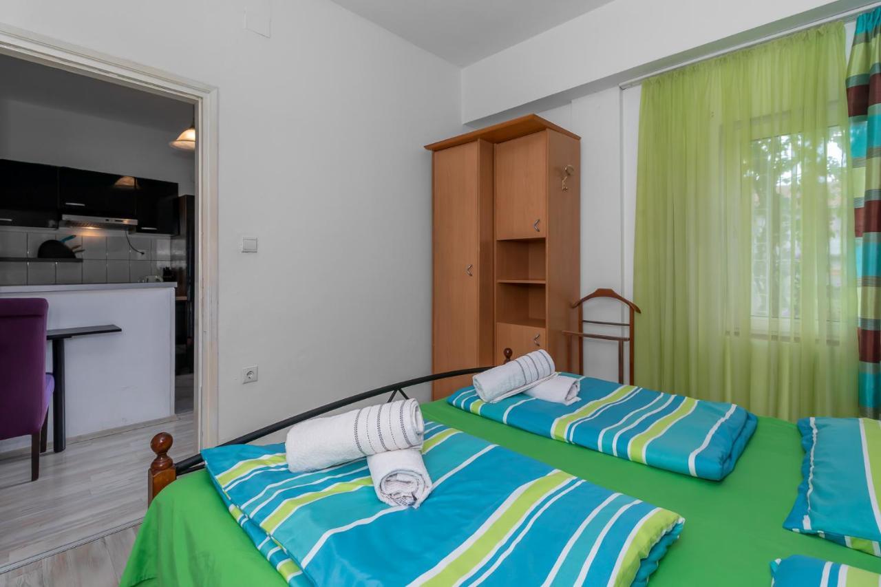 Apartments Skoljka غييكا المظهر الخارجي الصورة